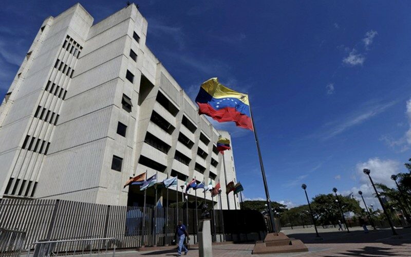 TSJ suspende cobros por tránsito de contenedores e inspecciones en aduanas de La Guaira y Carabobo