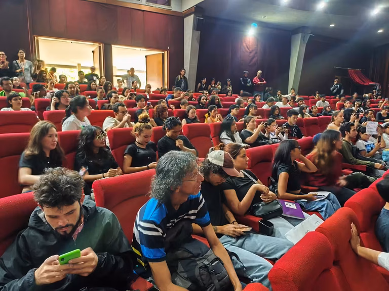 Ministerio de Cultura impulsará mesas de trabajo conjuntas con estudiantes y autoridades de la Unearte