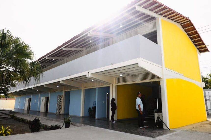 La rehabilitación integral de la Unidad Educativa Juan Landaeta en Iribarren beneficia a más de 300 estudiantes con un nuevo módulo.