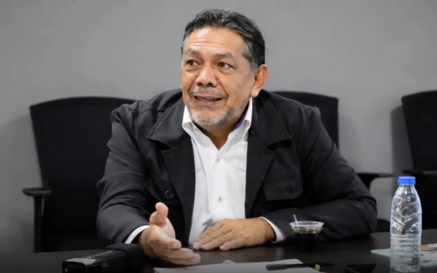 William Castillo plantea revisar leyes de medios ante cambios tecnológicos