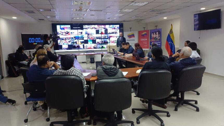 Inscríbete hoy en el 1er curso virtual Hábitat y Ciudad de la Escuela de Planificación. Registro gratuito abierto hasta el 28 de octubre.