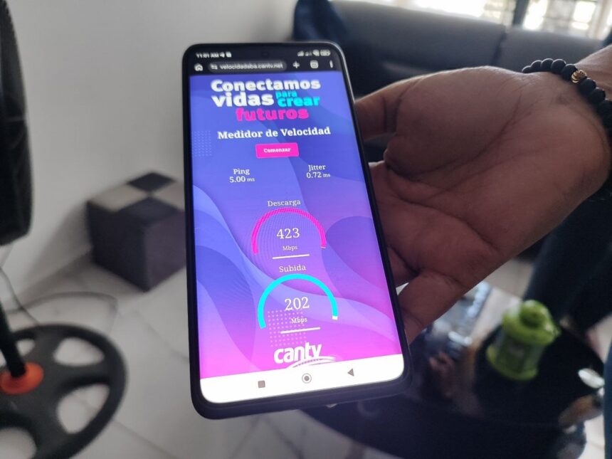 Despliegue de fibra óptica de Cantv en La Guaira